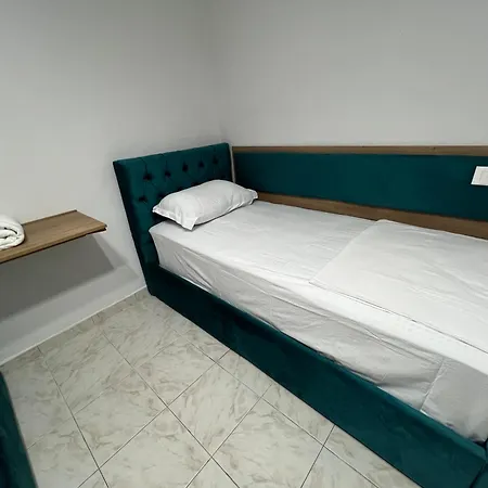 Albergue Sisterhood Hostel-female Only