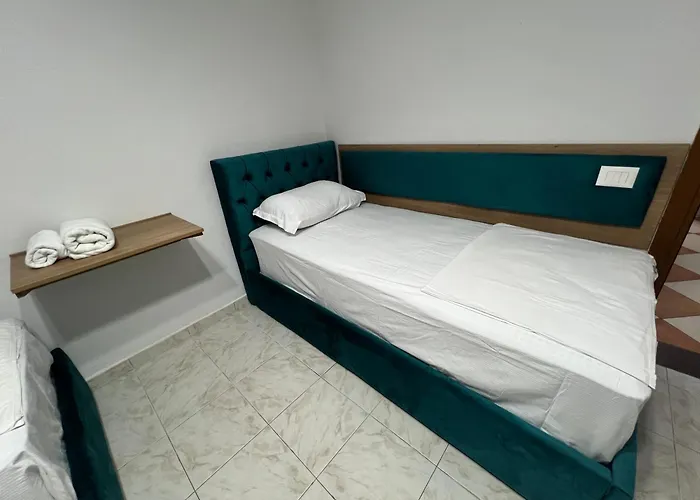 Sisterhood Hostel-female Only *